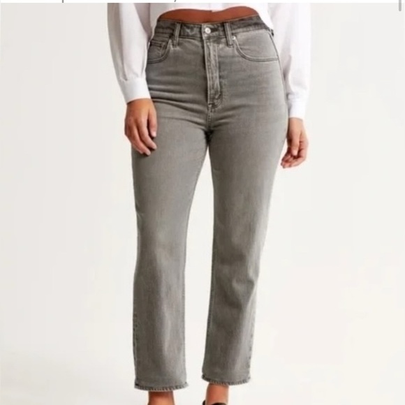 Abercrombie & Fitch: Curve Love Ultra High Rise Ankle Straight Jean 33/16 - Picture 1 of 6